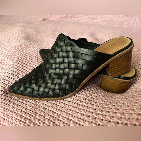 Jo Mercer Sargo low heels mules black leather size 38 (7 Aus)excellent condition - Picture 5 of 9
